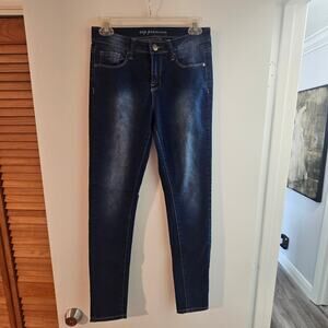 Women's VIP Premium Distressed Blue Jeans Size 5/6